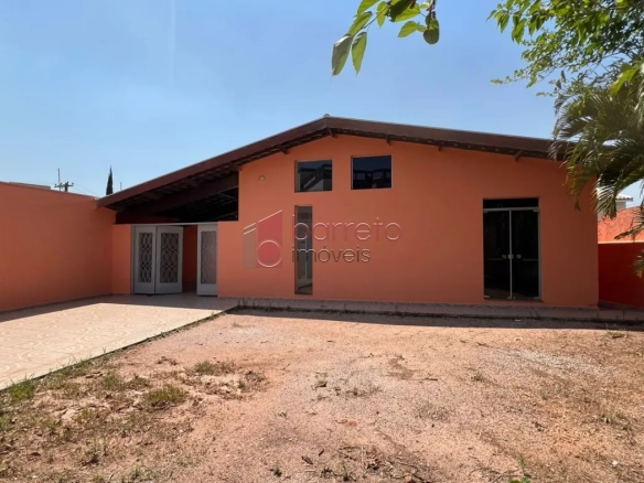 SOBRADO PARA VENDA E LOCAÇÃO RESIDENCIAL OU COMERCIAL NO JARDIM DAS SAMAMBAIAS – JUNDIAÍ/SP