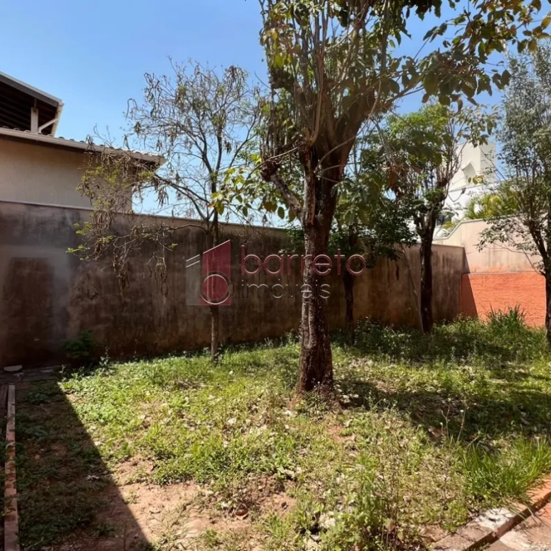 SOBRADO PARA VENDA E LOCAÇÃO RESIDENCIAL OU COMERCIAL NO JARDIM DAS SAMAMBAIAS – JUNDIAÍ/SP