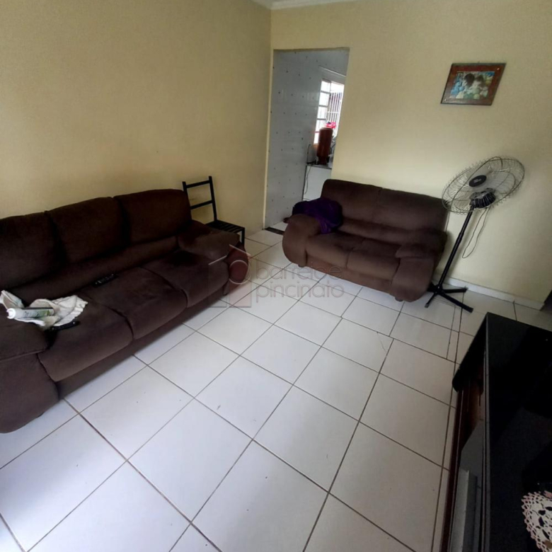 Casa para venda, no bairro Jardim do Lago, em Jundiaí