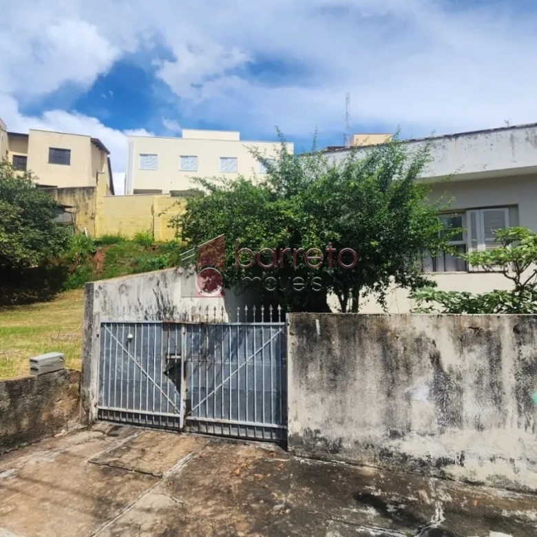 CASA COM EDÍCULA À VENDA NO JARDIM ESTÁDIO EM JUNDIAÍ/SP