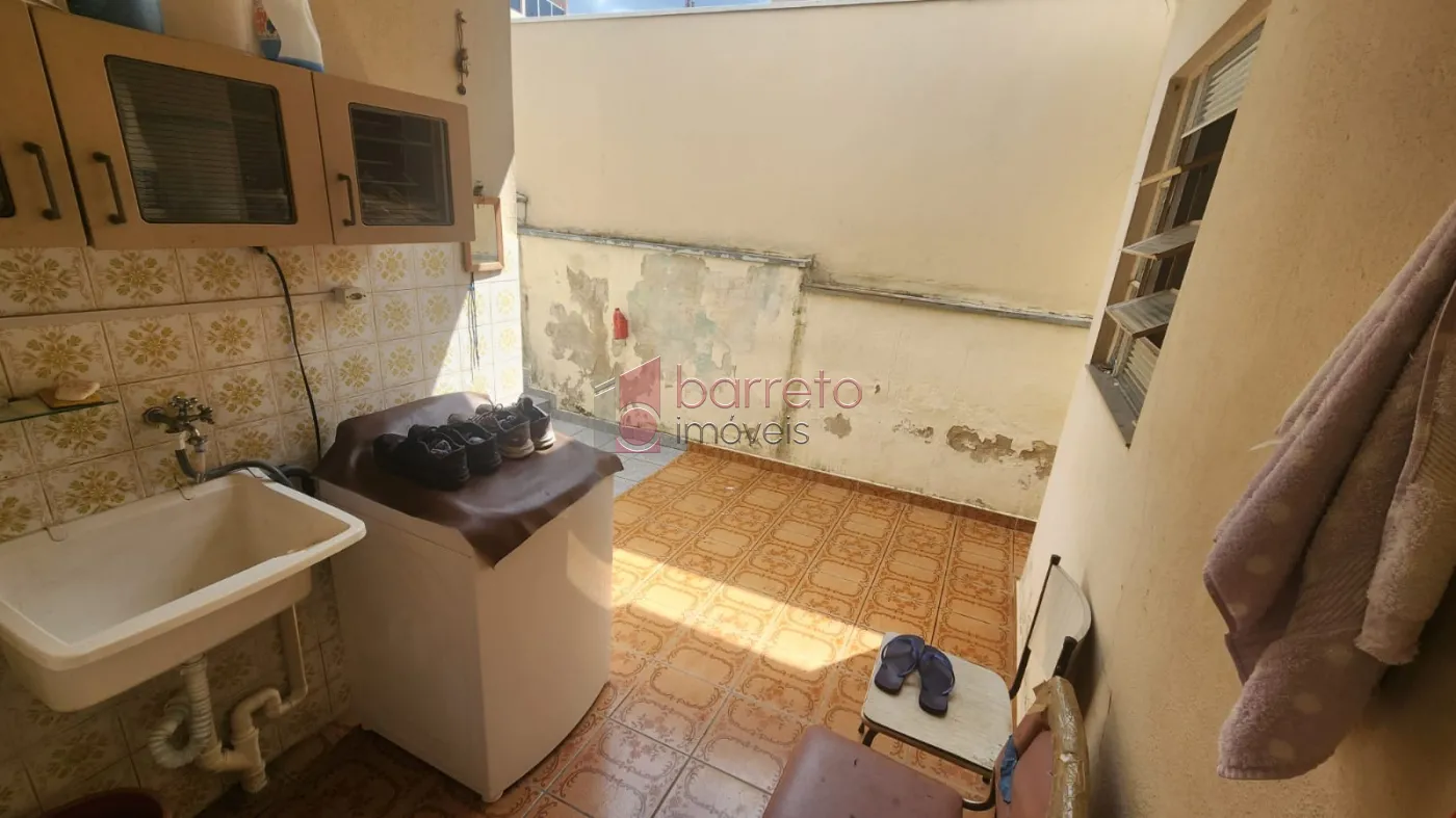 CASA COM EDÍCULA À VENDA NO JARDIM ESTÁDIO EM JUNDIAÍ/SP
