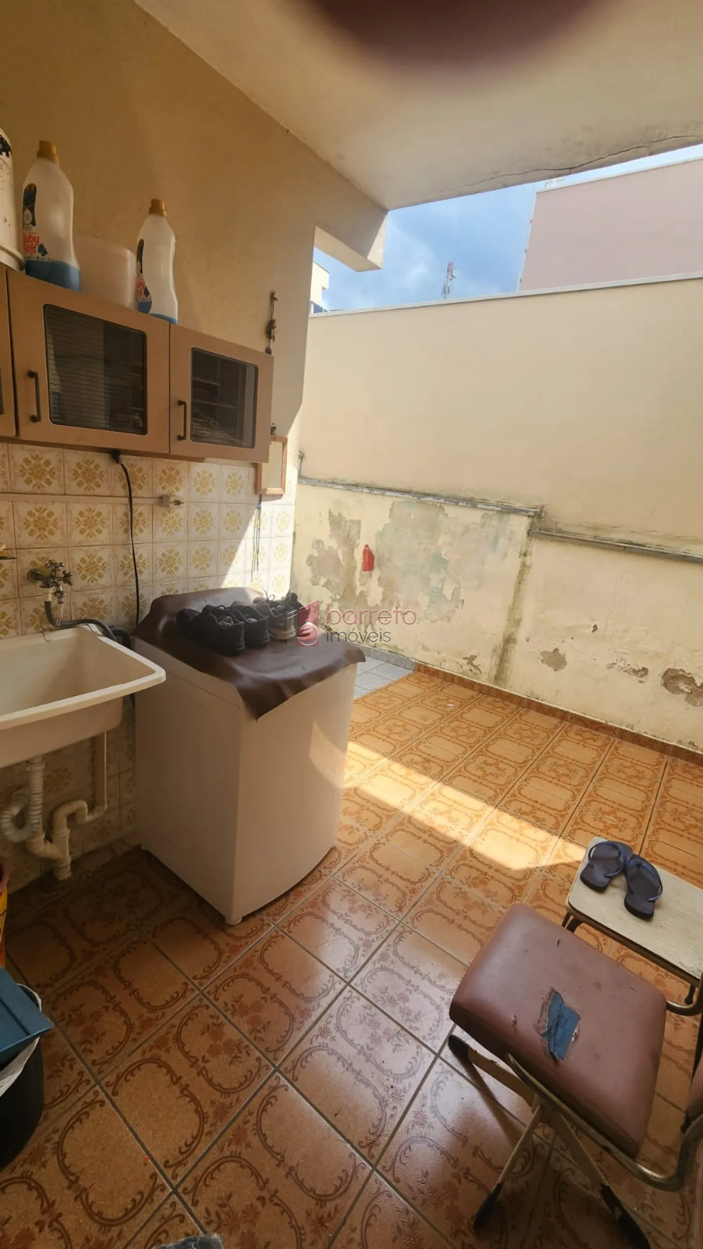 CASA COM EDÍCULA À VENDA NO JARDIM ESTÁDIO EM JUNDIAÍ/SP