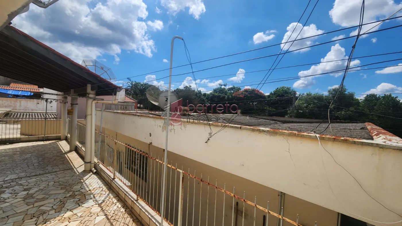 CASA COM EDÍCULA À VENDA NO JARDIM ESTÁDIO EM JUNDIAÍ/SP