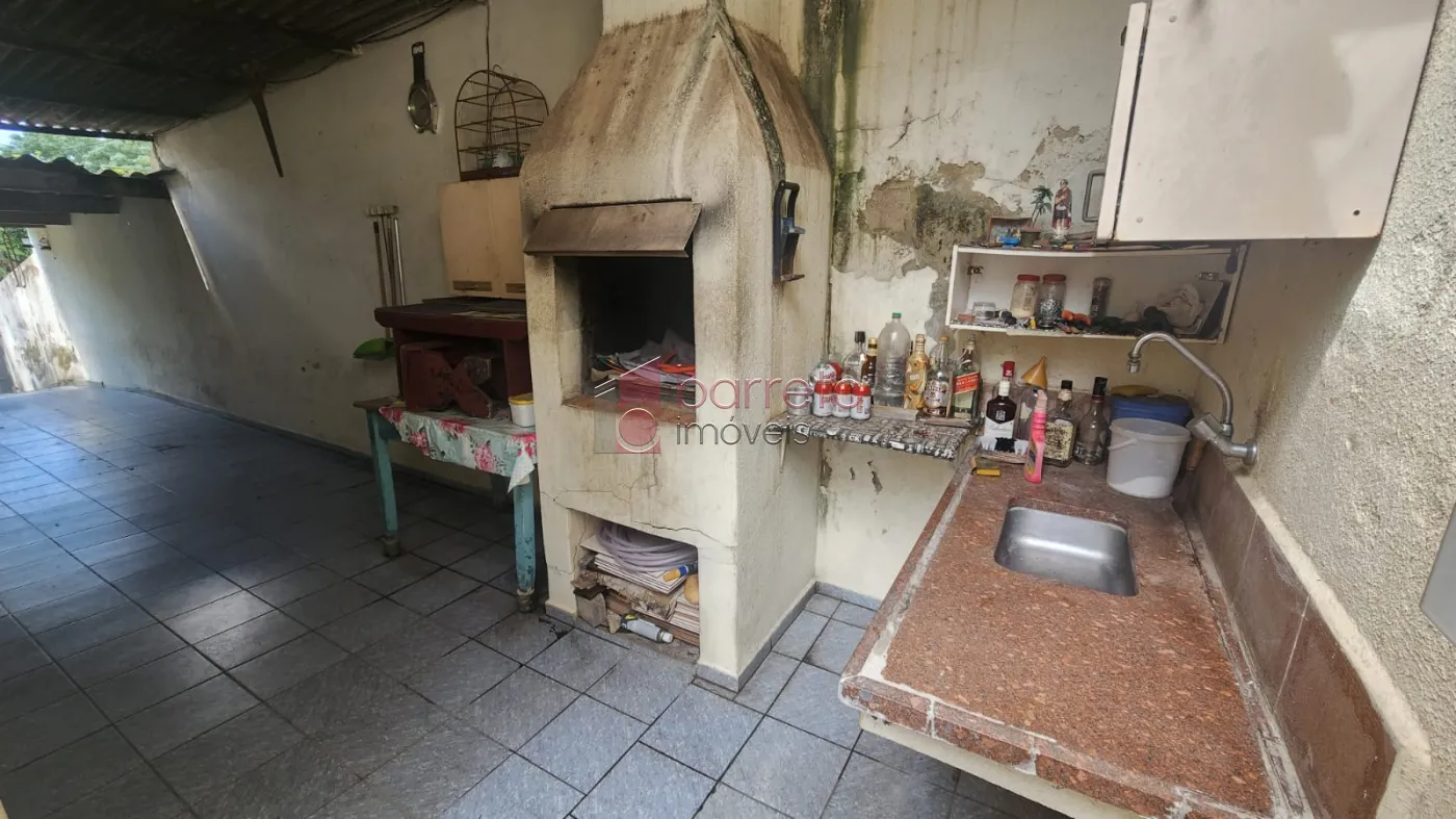 CASA COM EDÍCULA À VENDA NO JARDIM ESTÁDIO EM JUNDIAÍ/SP