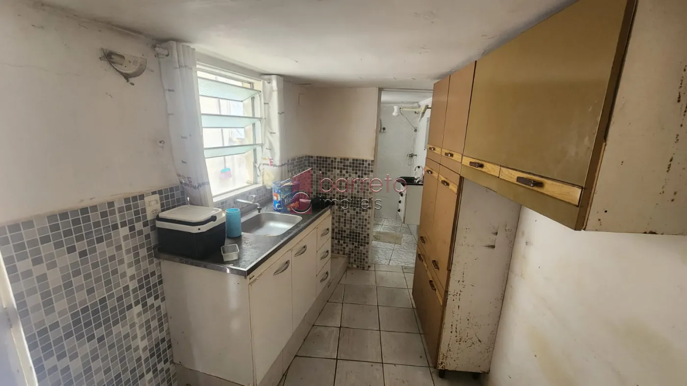 CASA COM EDÍCULA À VENDA NO JARDIM ESTÁDIO EM JUNDIAÍ/SP