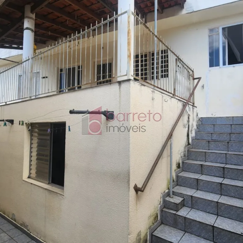 CASA COM EDÍCULA À VENDA NO JARDIM ESTÁDIO EM JUNDIAÍ/SP