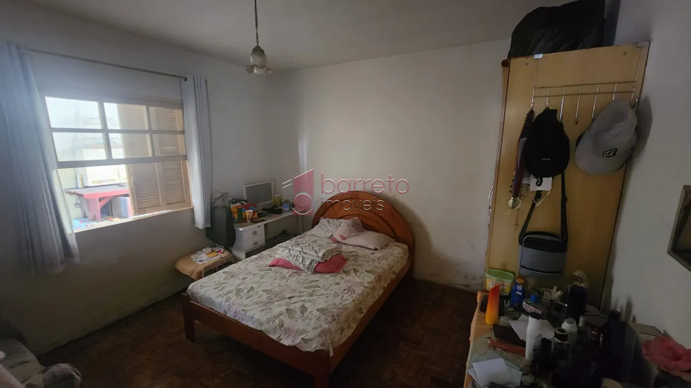 CASA COM EDÍCULA À VENDA NO JARDIM ESTÁDIO EM JUNDIAÍ/SP