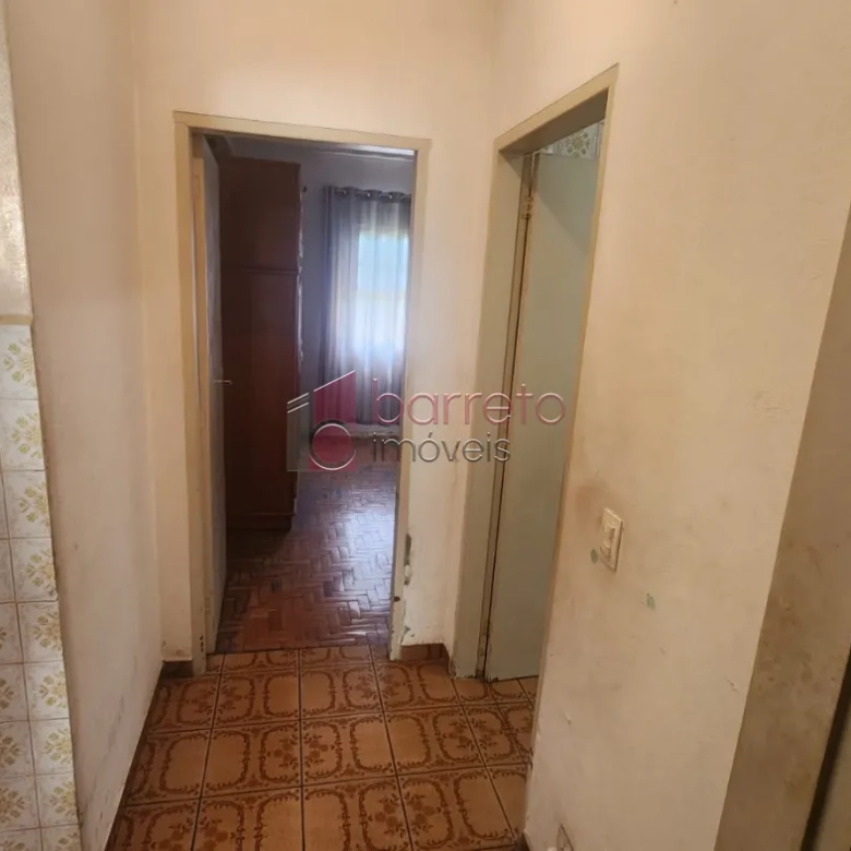 CASA COM EDÍCULA À VENDA NO JARDIM ESTÁDIO EM JUNDIAÍ/SP
