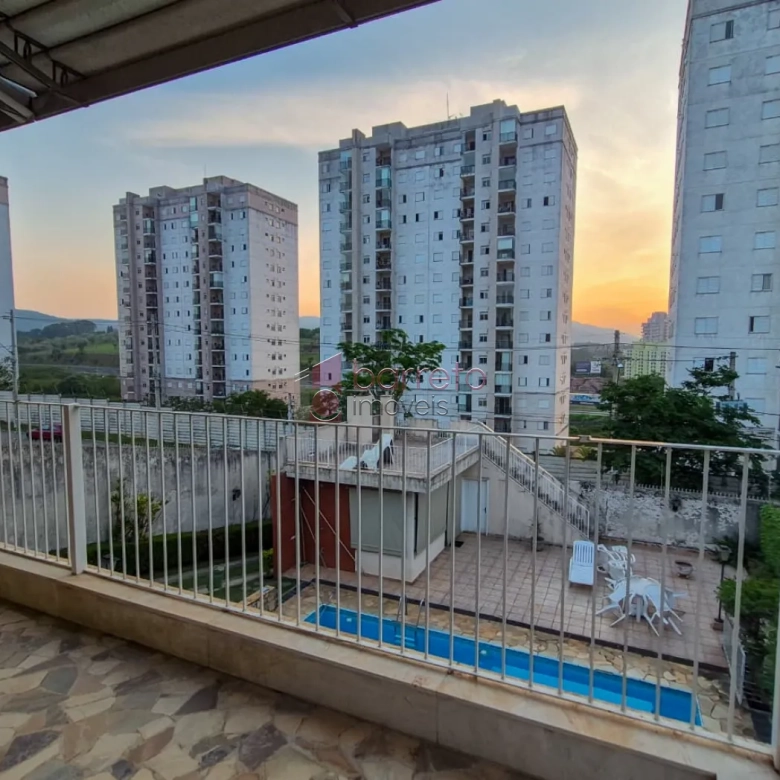 CASA À VENDA NO JARDIM ANA MARIA EM JUNDIAÍ/SP