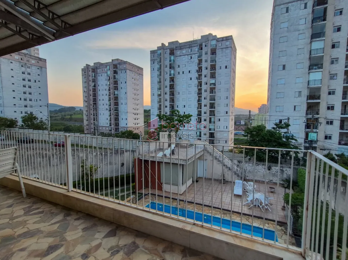CASA À VENDA NO JARDIM ANA MARIA EM JUNDIAÍ/SP