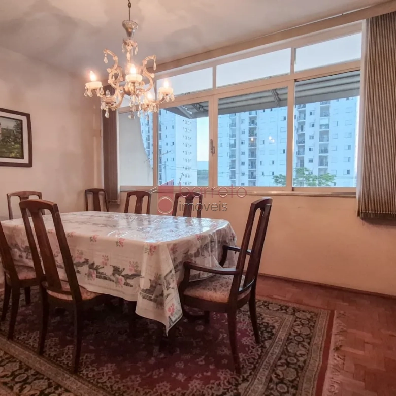 CASA À VENDA NO JARDIM ANA MARIA EM JUNDIAÍ/SP