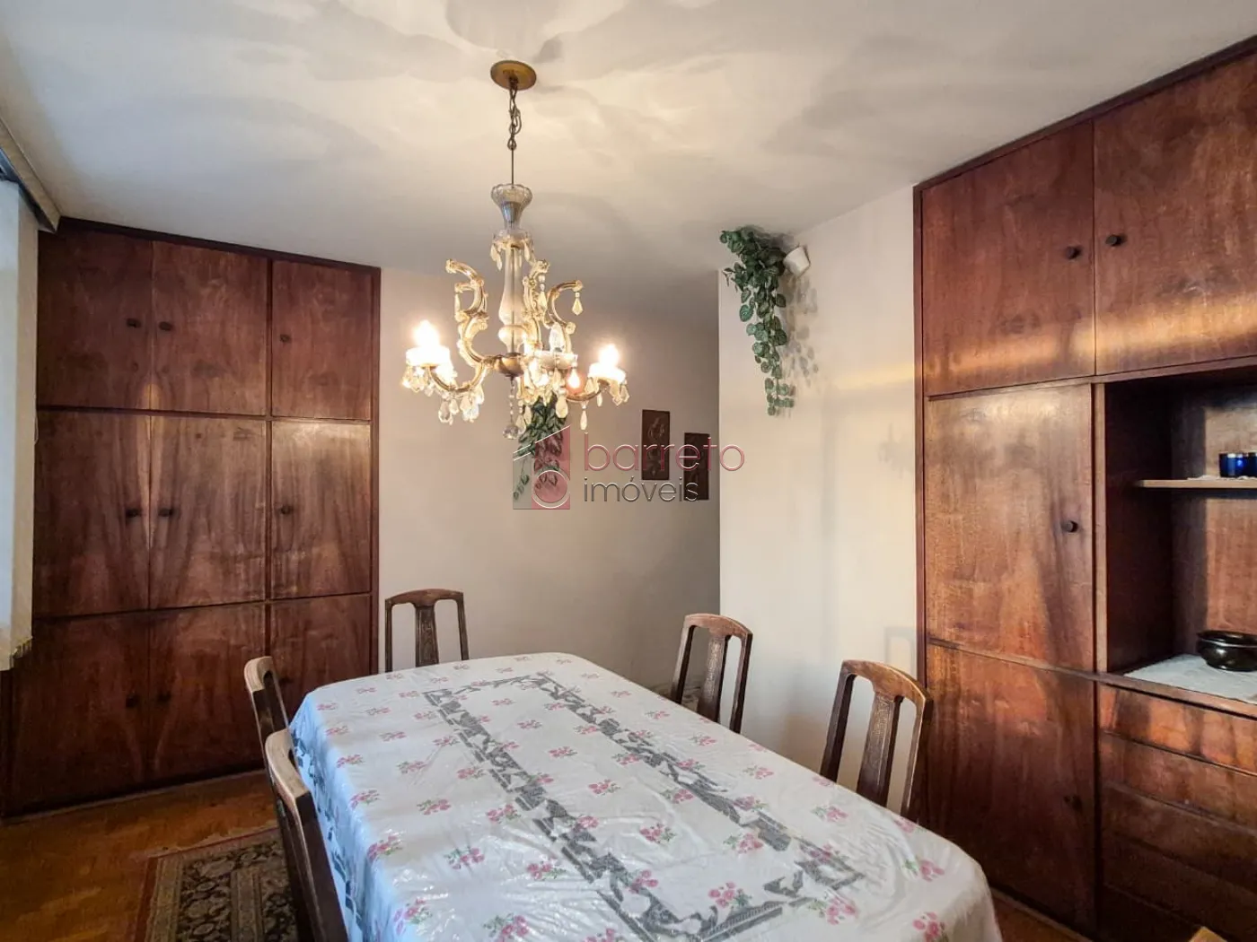 CASA À VENDA NO JARDIM ANA MARIA EM JUNDIAÍ/SP