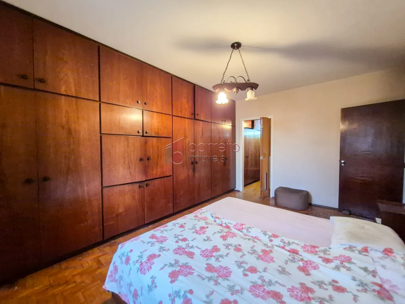 CASA À VENDA NO JARDIM ANA MARIA EM JUNDIAÍ/SP