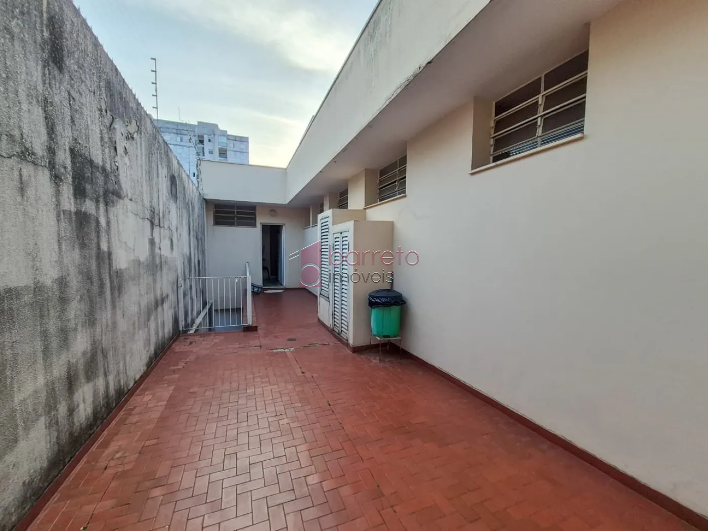 CASA À VENDA NO JARDIM ANA MARIA EM JUNDIAÍ/SP