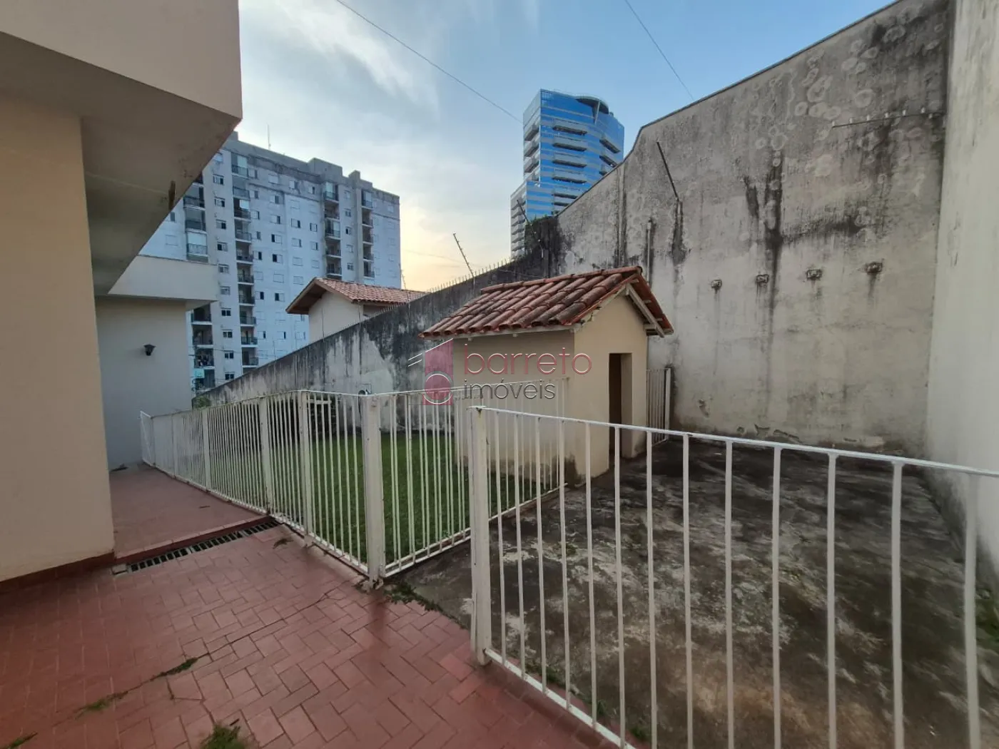 CASA À VENDA NO JARDIM ANA MARIA EM JUNDIAÍ/SP
