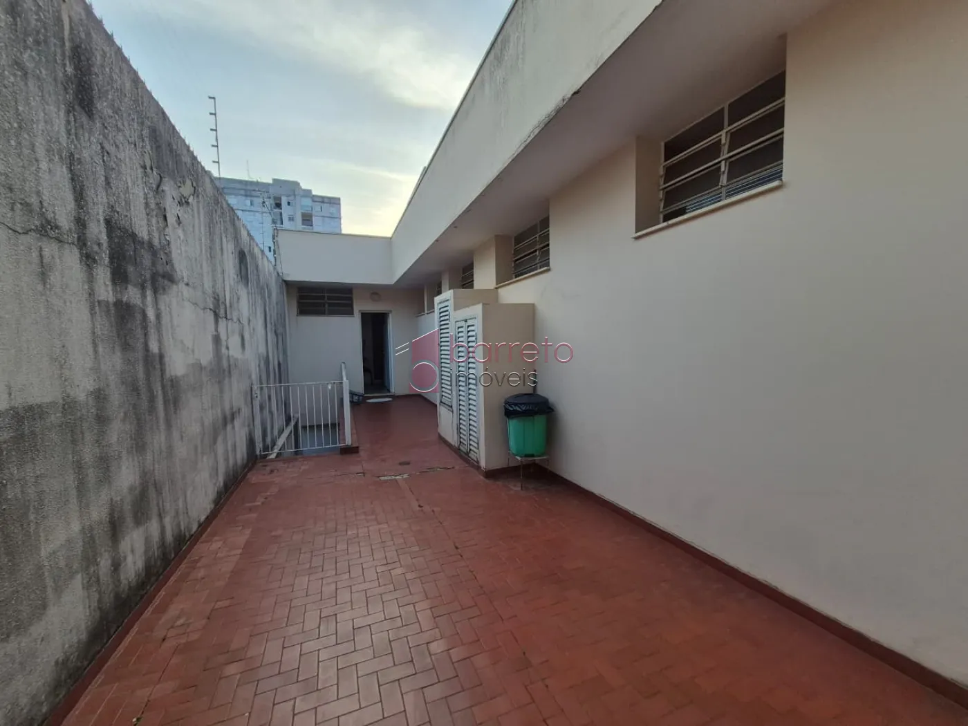 CASA À VENDA NO JARDIM ANA MARIA EM JUNDIAÍ/SP