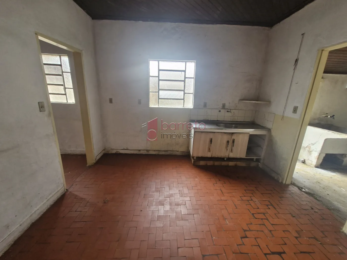 CASA COM EDÍCULA À VENDA NO JARDIM PACAEMBÚ EM JUNDIAÍ/SP