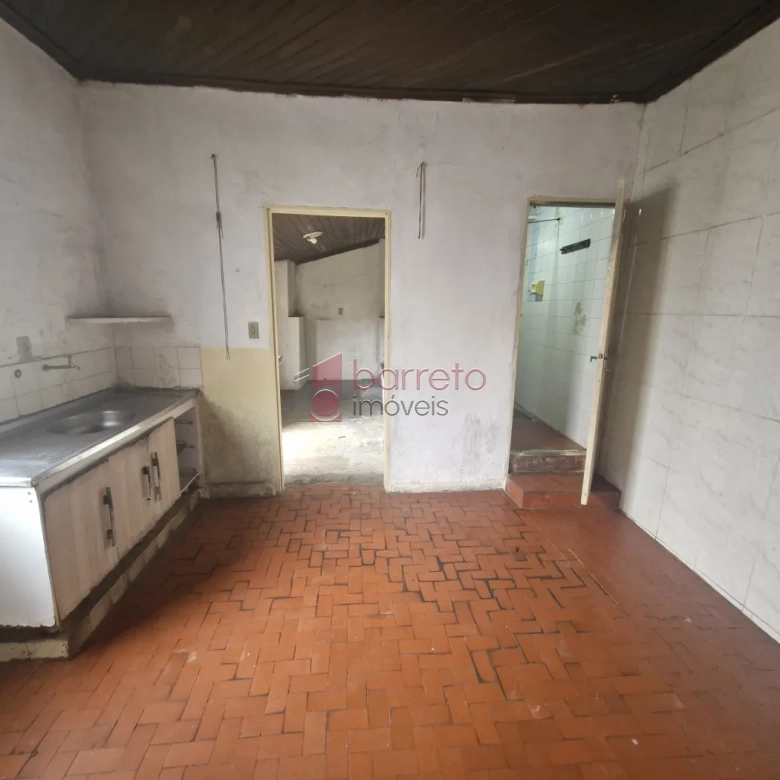 CASA COM EDÍCULA À VENDA NO JARDIM PACAEMBÚ EM JUNDIAÍ/SP