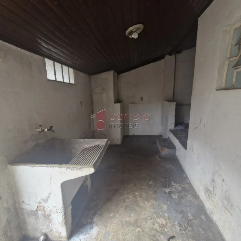 CASA COM EDÍCULA À VENDA NO JARDIM PACAEMBÚ EM JUNDIAÍ/SP