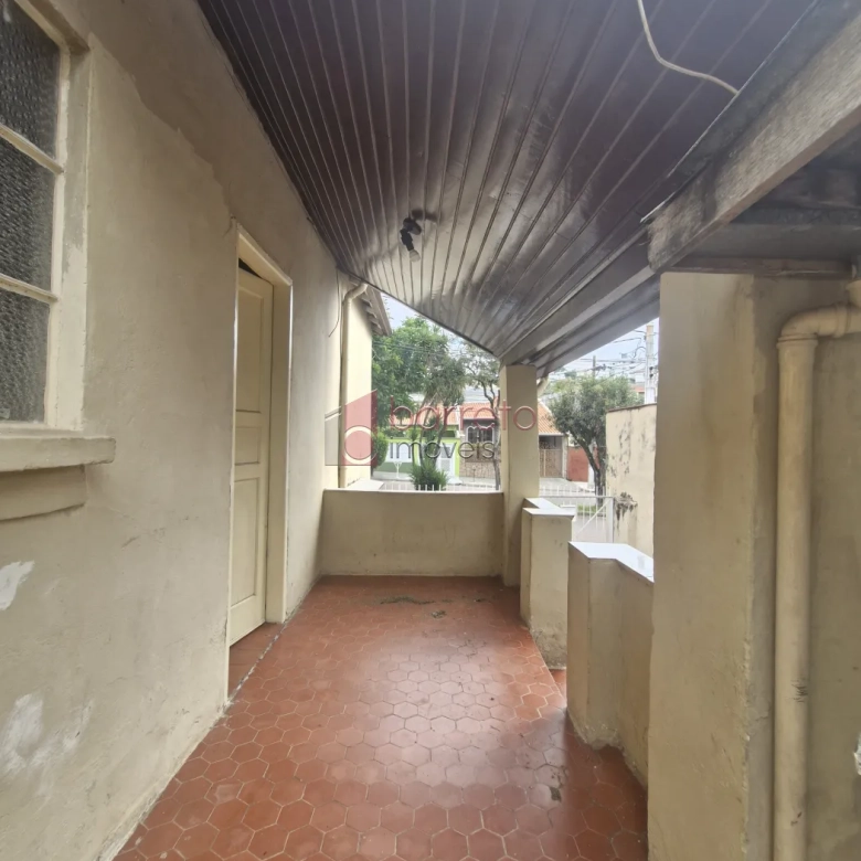CASA COM EDÍCULA À VENDA NO JARDIM PACAEMBÚ EM JUNDIAÍ/SP