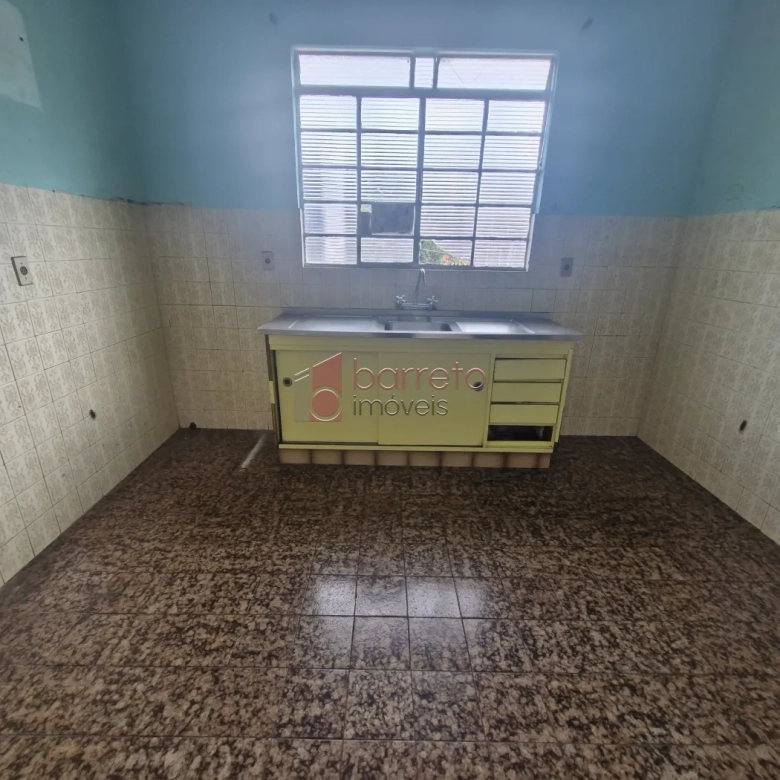 CASA COM EDÍCULA À VENDA NO JARDIM PACAEMBÚ EM JUNDIAÍ/SP