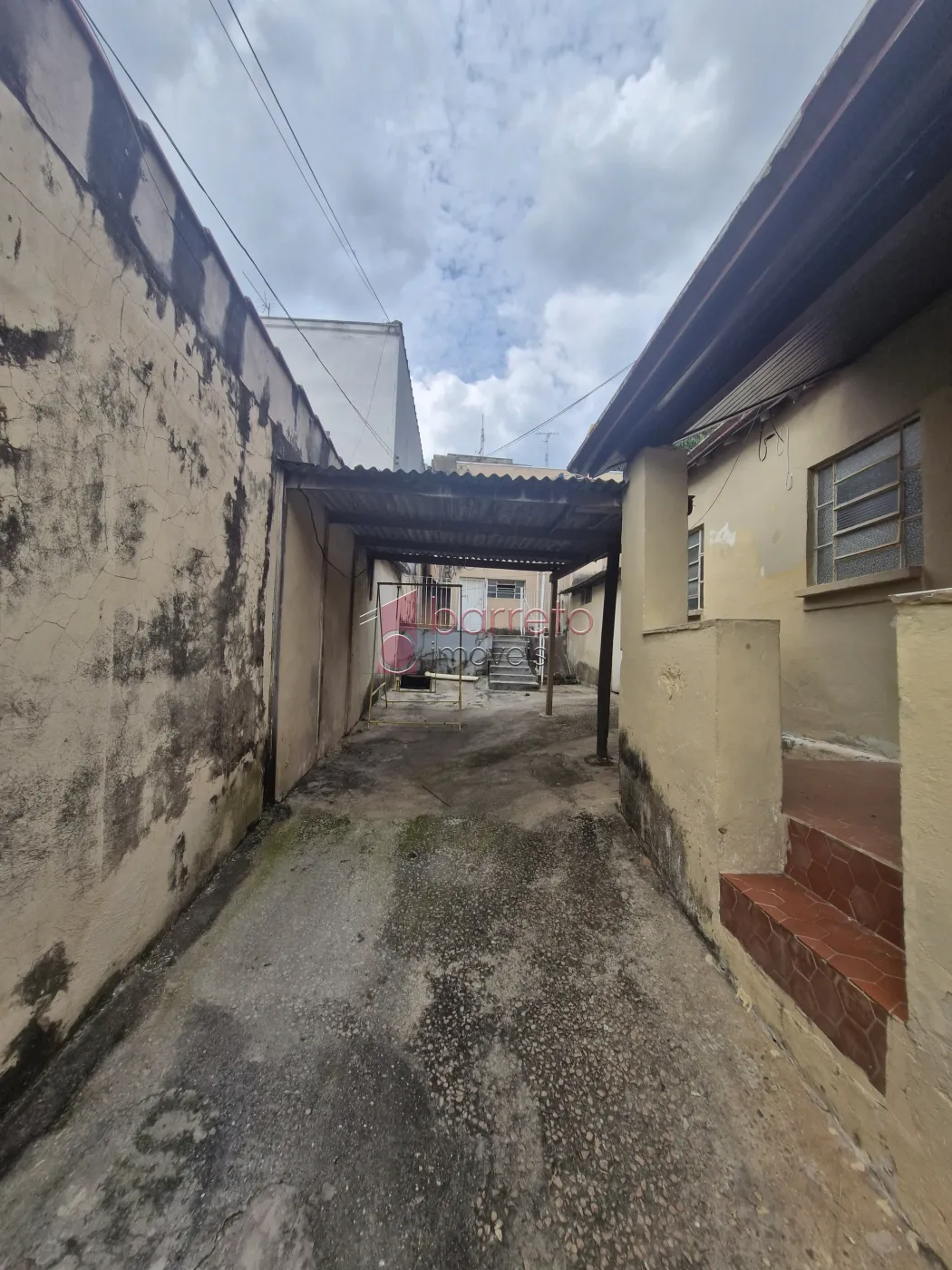 CASA COM EDÍCULA À VENDA NO JARDIM PACAEMBÚ EM JUNDIAÍ/SP