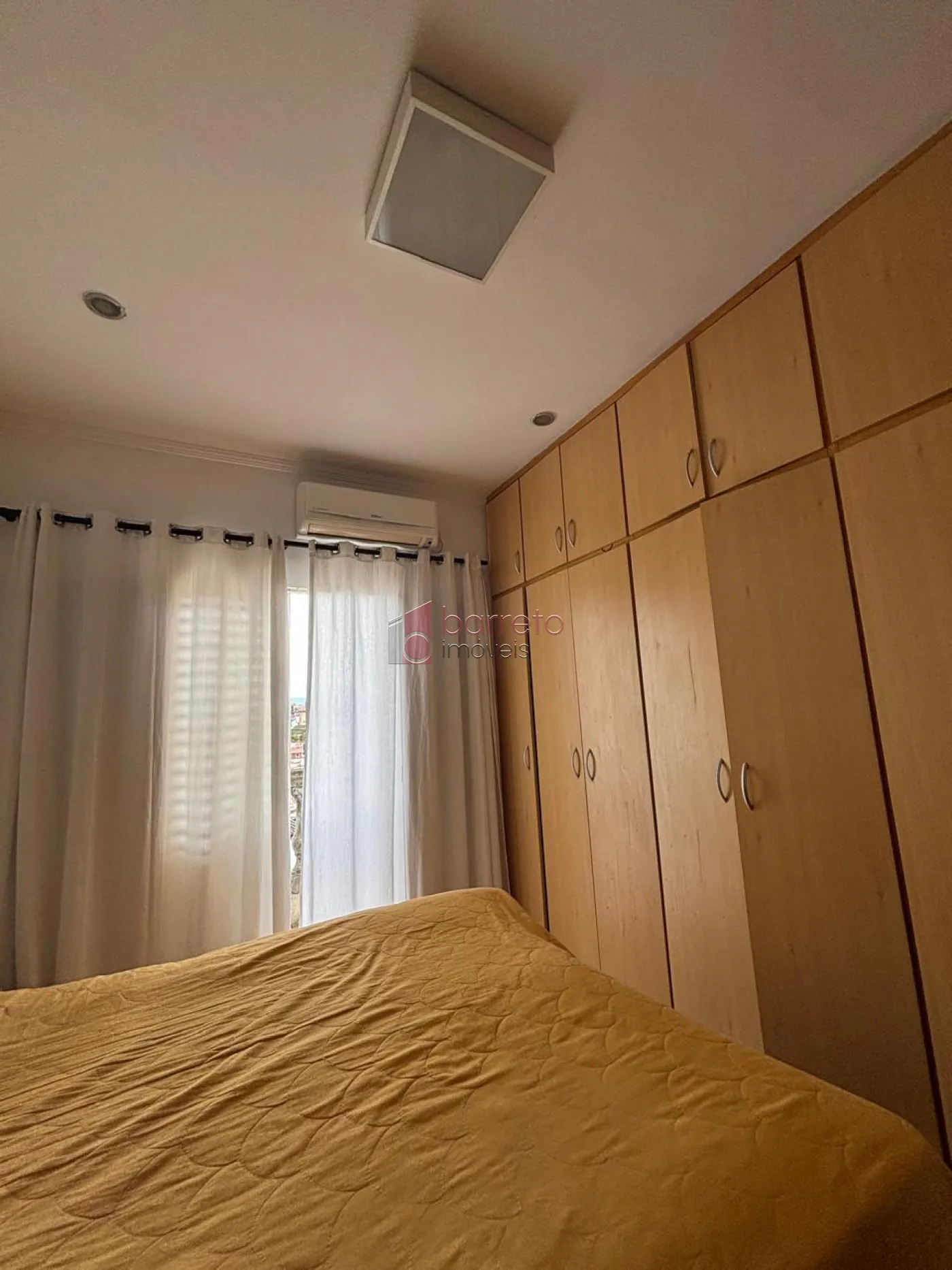 CASA COM EDÍCULA PARA LOCAÇÃO NO JARDIM PACAEMBU – JUNDIAÍ/SP