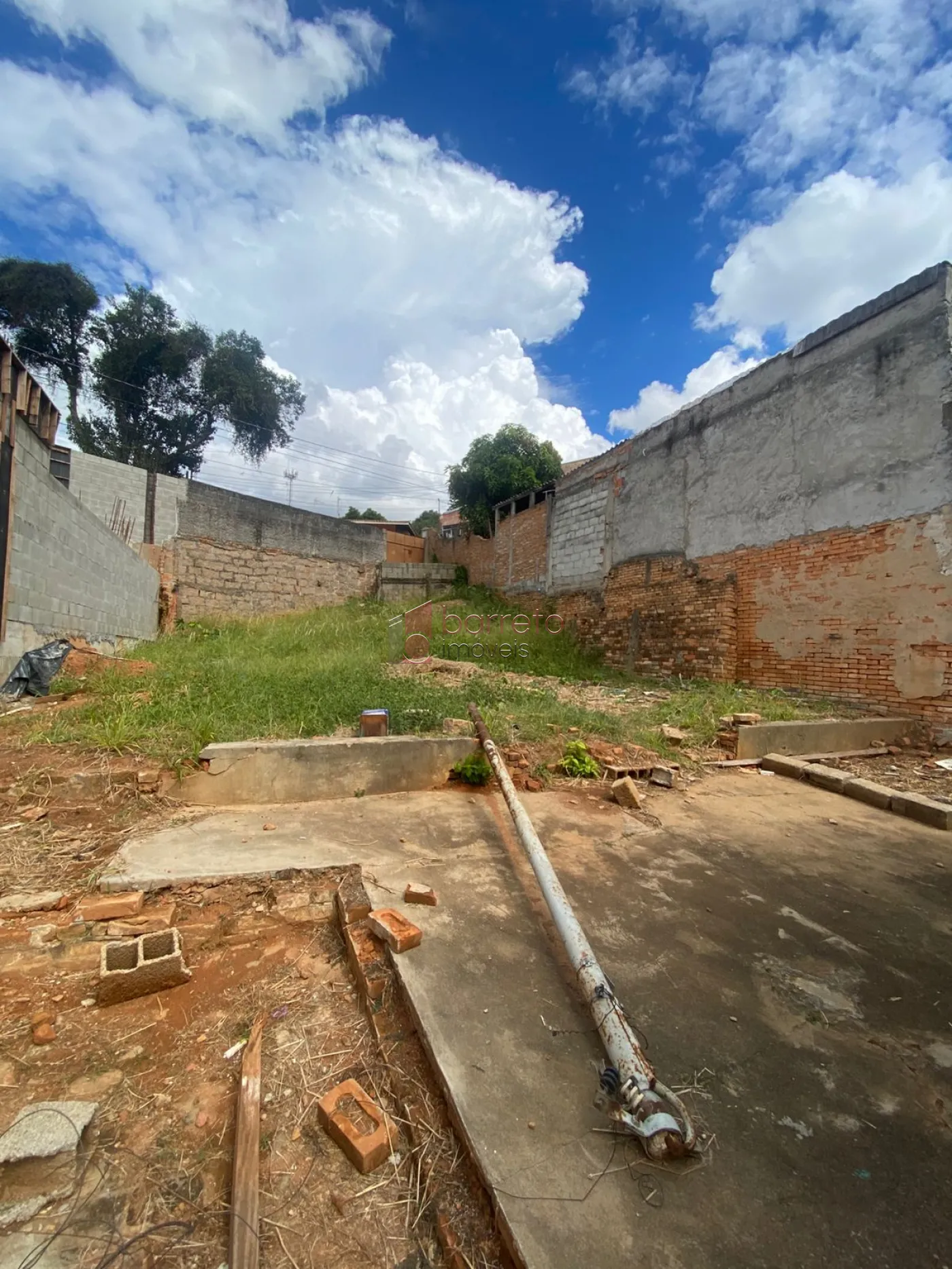 CASA À VENDA NO JARDIM PACAEMBÚ EM JUNDIAÍ/SP