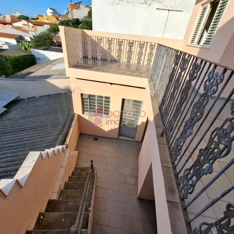 CASA À VENDA NO BAIRRO JARDIM PACAEMBU EM JUNDIAÍ/SP