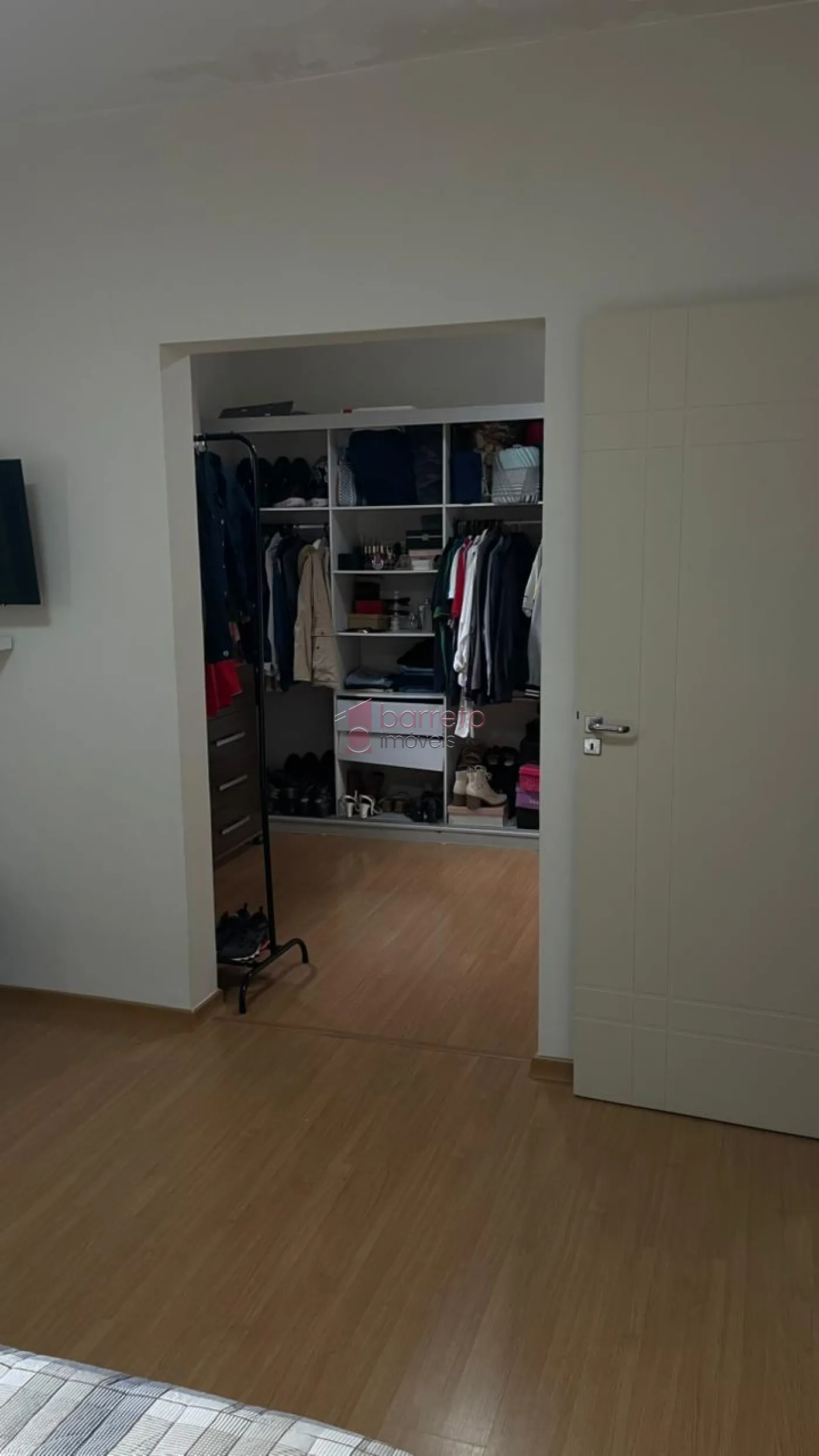 CASA TÉRREA SEMI MOBILIADA PARA VENDA NO BAIRRO MEDEIROS – JUNDIAÍ/SP