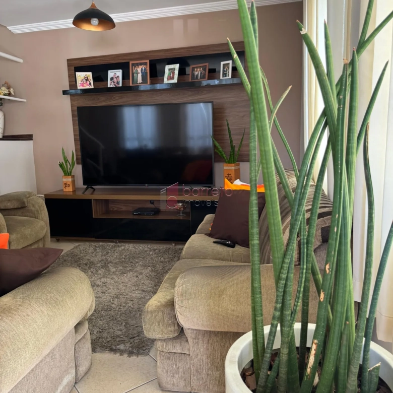 CASA SOBRADO MOBILIADA À VENDA NO BAIRRO JARDIM SÃO VICENTE EM JUNDIAÍ/SP