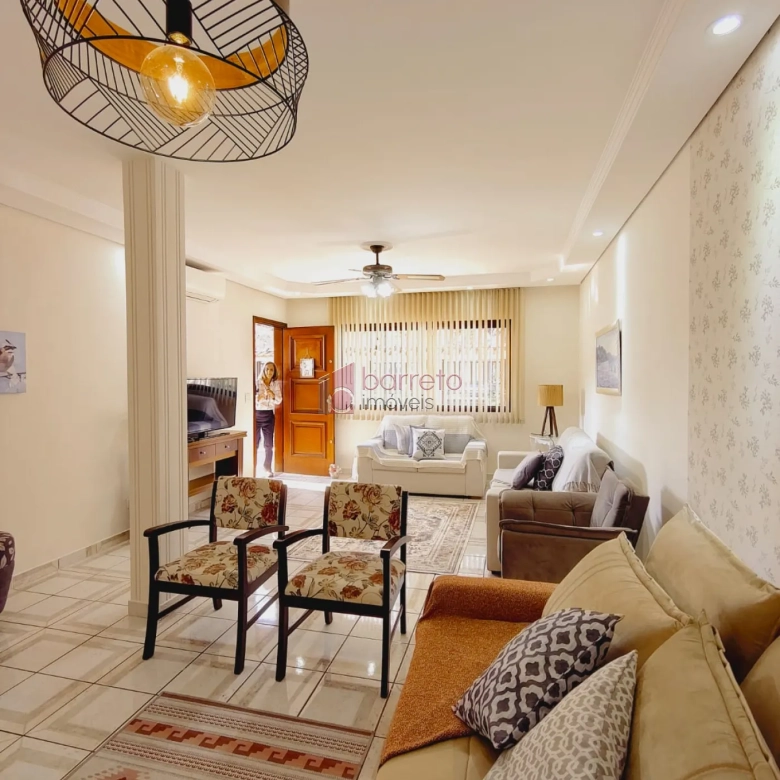 CASA À VENDA NO JARDIM SÃO VICENTE – JUNDIAÍ/SP