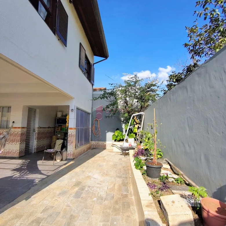 CASA À VENDA NO JARDIM SÃO VICENTE – JUNDIAÍ/SP
