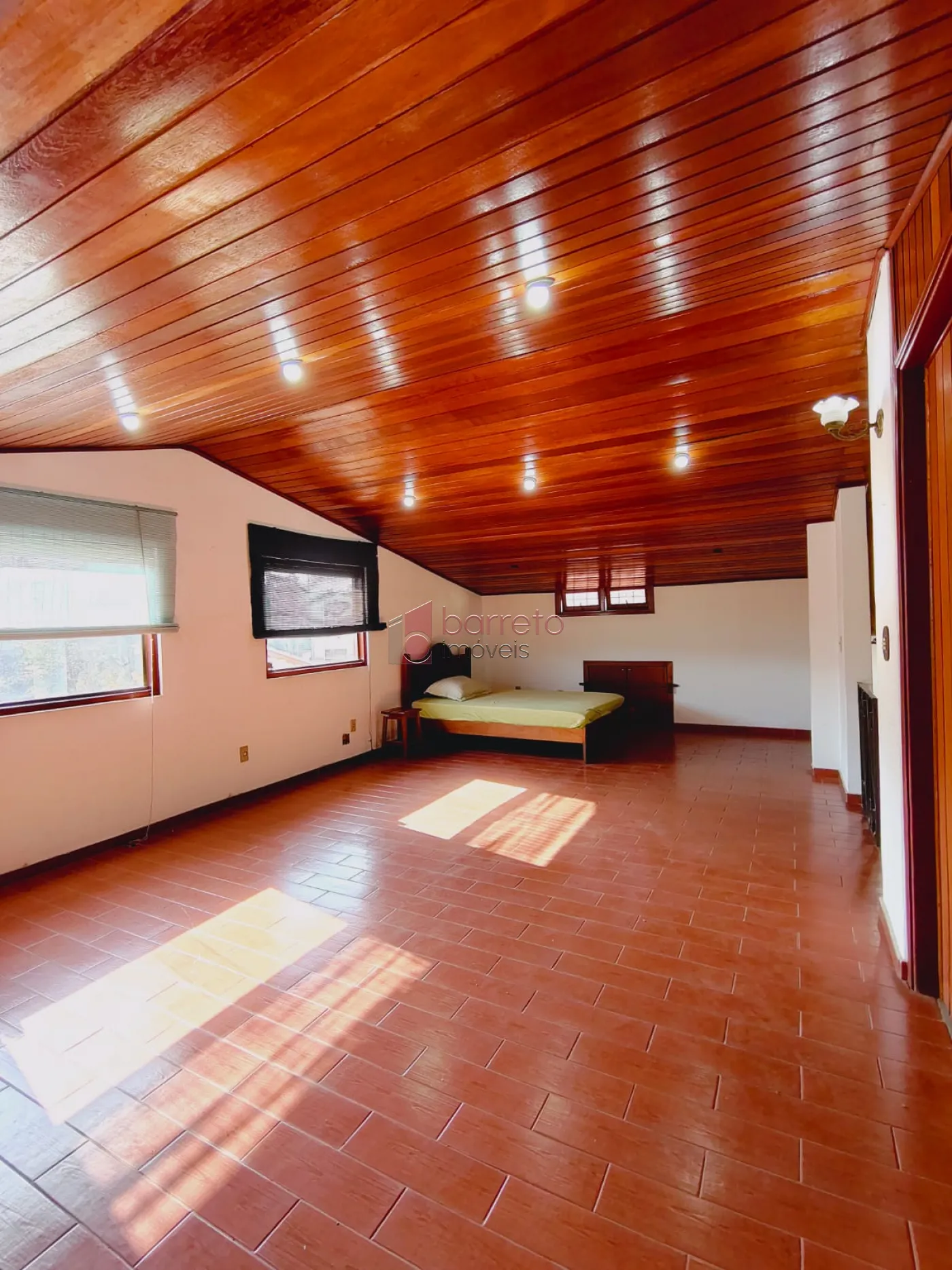 CASA À VENDA NO JARDIM SÃO VICENTE – JUNDIAÍ/SP