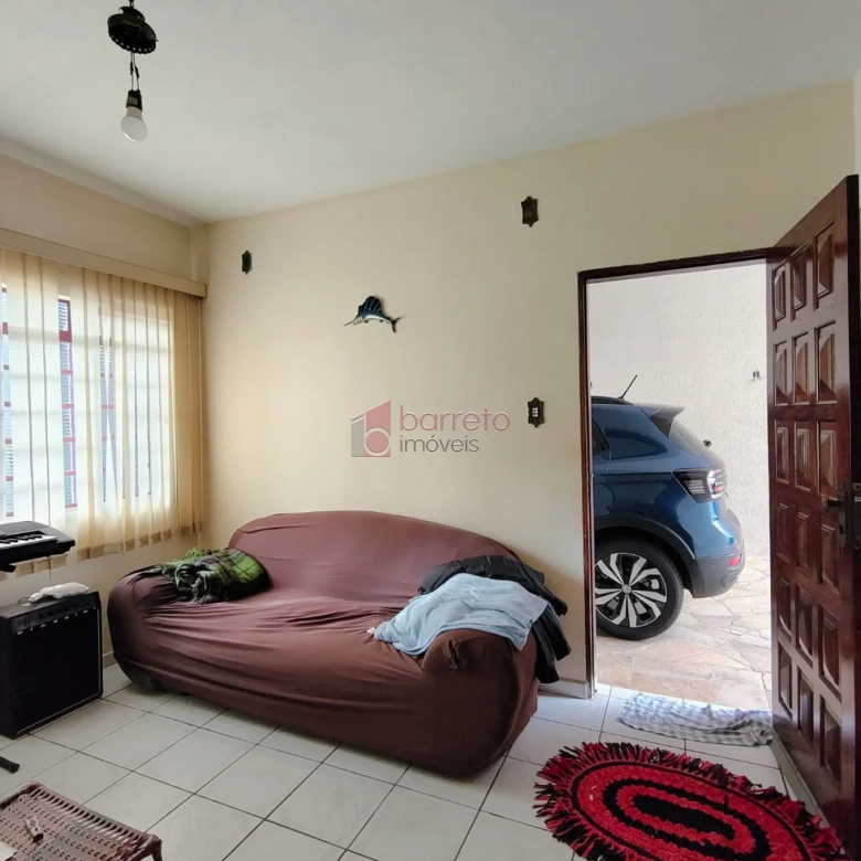 CASA À VENDA NO JARDIM TAMOIO EM JUNDIAÍ/SP