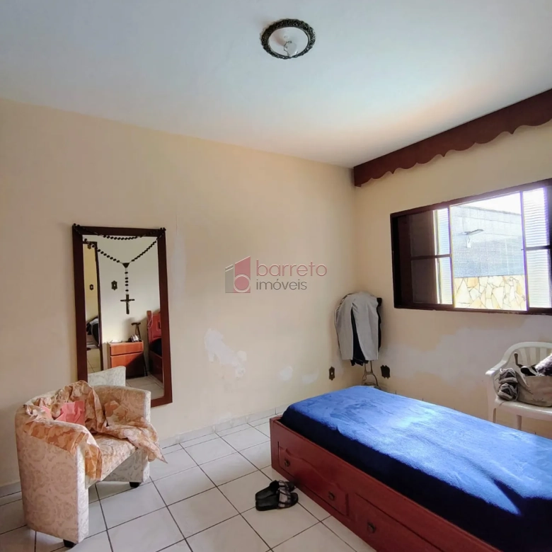 CASA À VENDA NO JARDIM TAMOIO EM JUNDIAÍ/SP