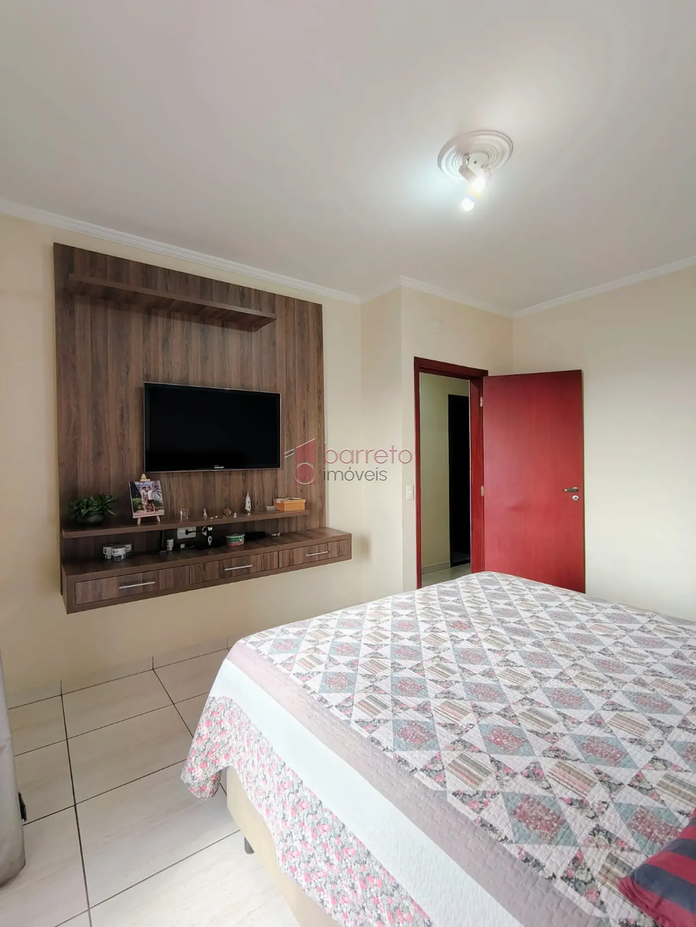 CASA À VENDA NO JARDIM TAMOIO EM JUNDIAÍ/SP