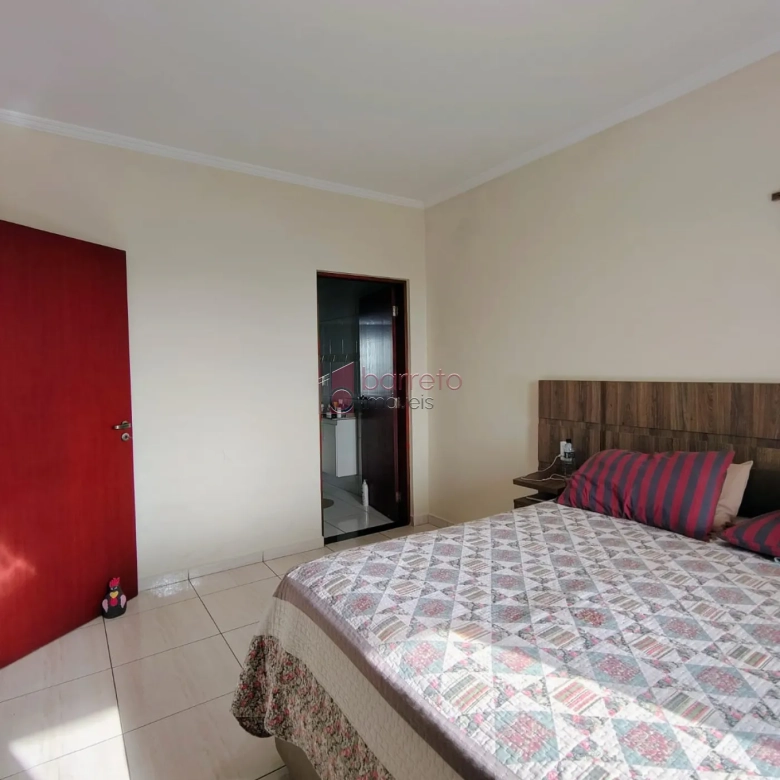 CASA À VENDA NO JARDIM TAMOIO EM JUNDIAÍ/SP