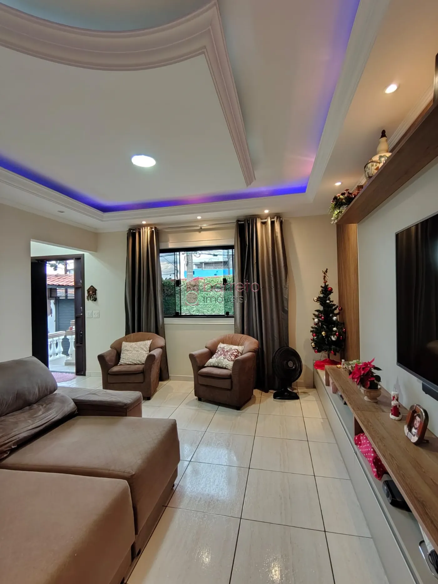 CASA À VENDA NO JARDIM TAMOIO EM JUNDIAÍ/SP