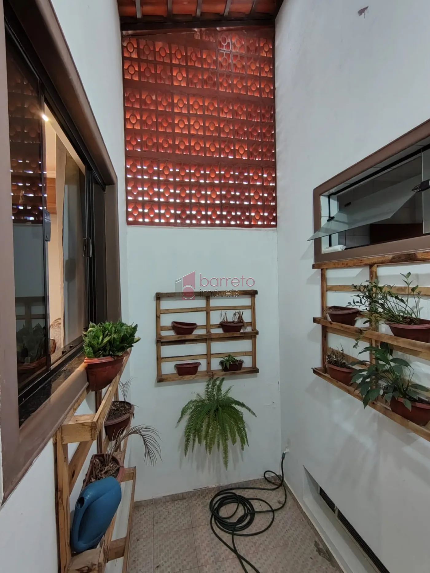 CASA À VENDA NO JARDIM TAMOIO EM JUNDIAÍ/SP