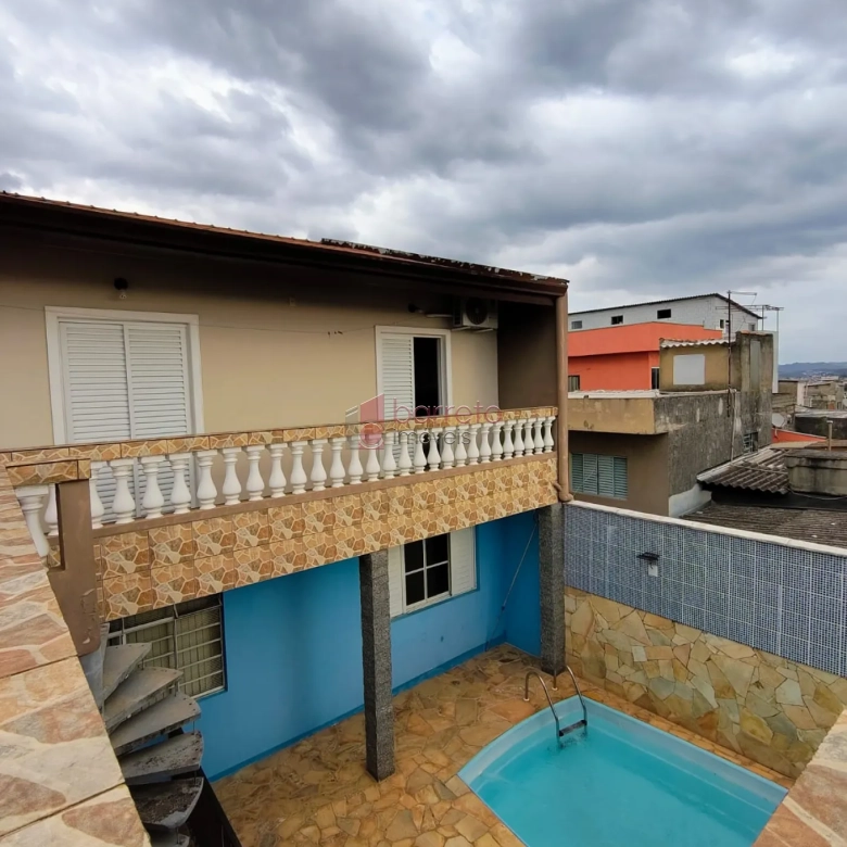 CASA À VENDA NO JARDIM TAMOIO EM JUNDIAÍ/SP