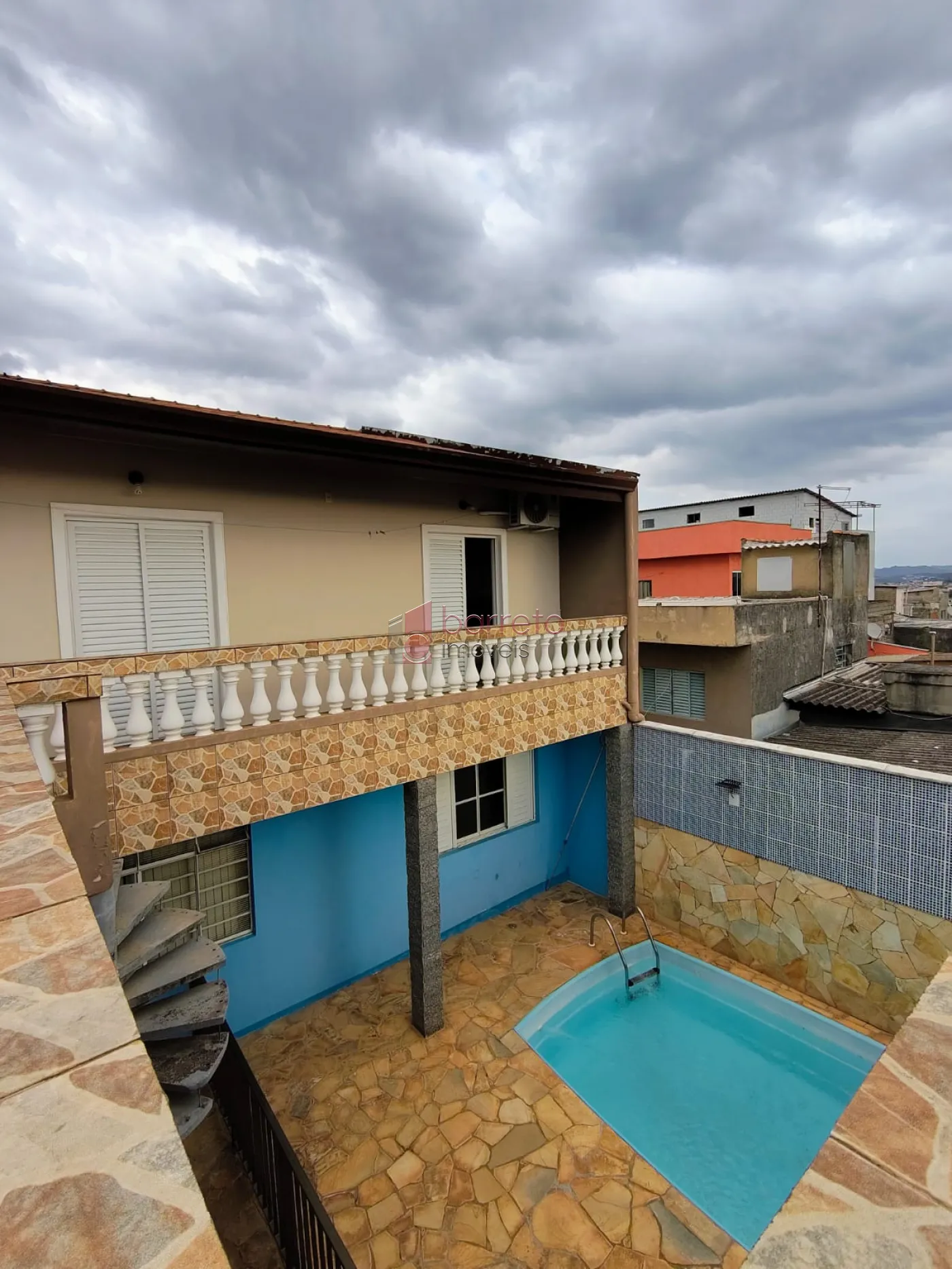 CASA À VENDA NO JARDIM TAMOIO EM JUNDIAÍ/SP