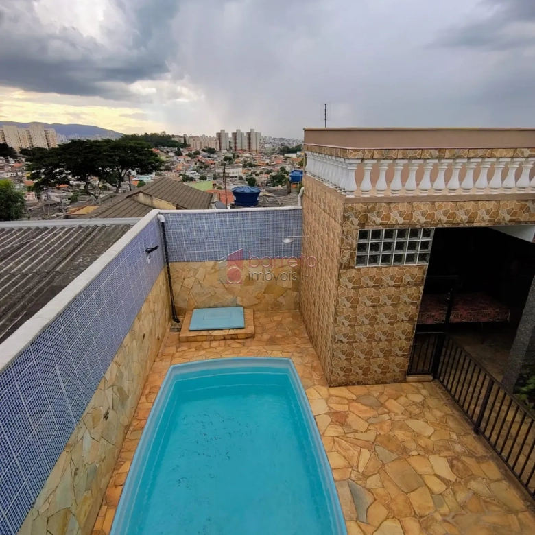 CASA À VENDA NO JARDIM TAMOIO EM JUNDIAÍ/SP