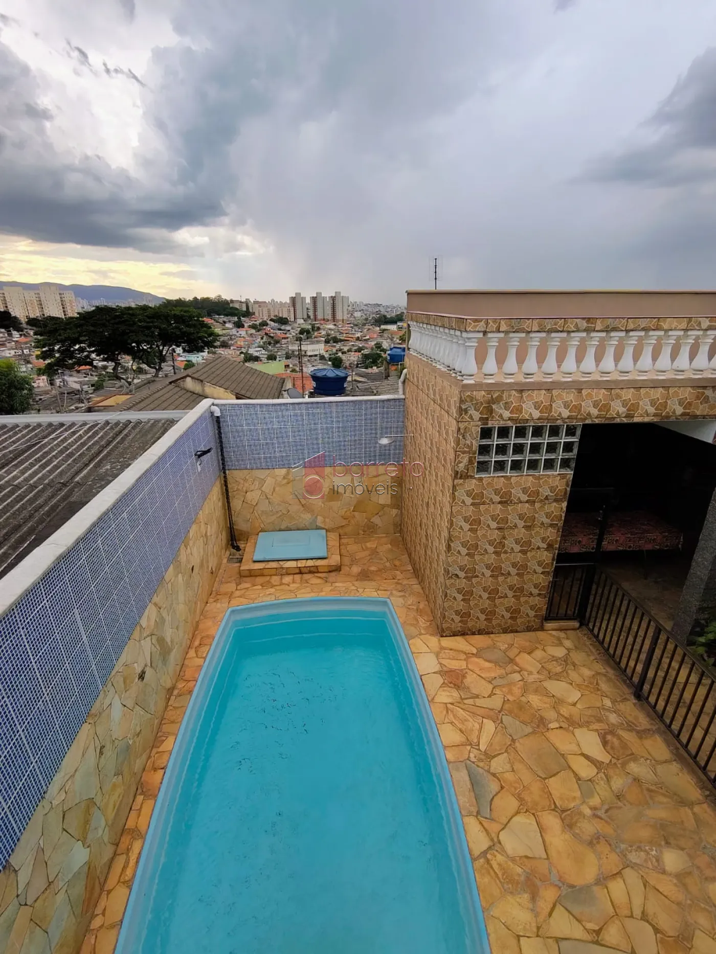 CASA À VENDA NO JARDIM TAMOIO EM JUNDIAÍ/SP