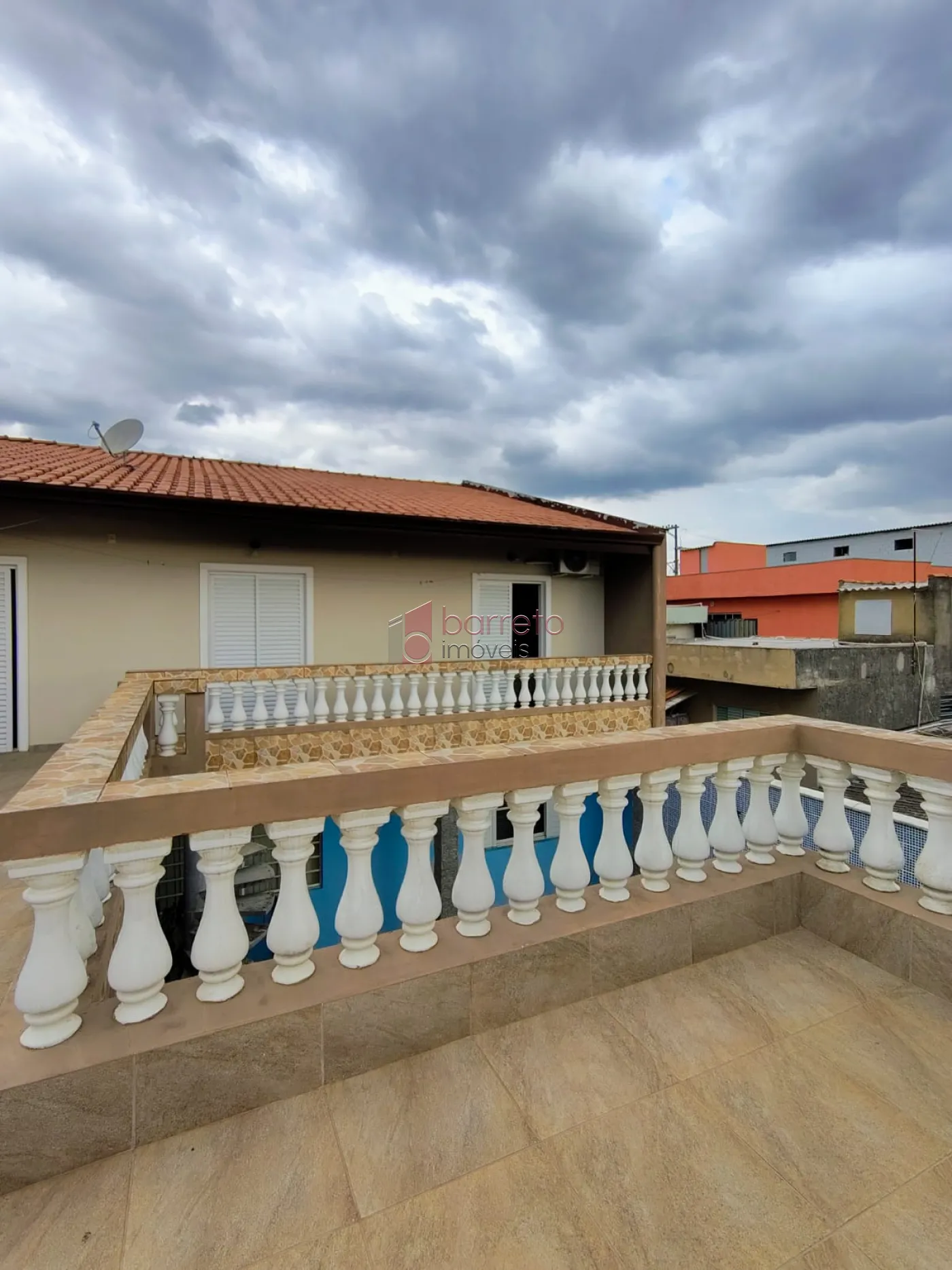 CASA À VENDA NO JARDIM TAMOIO EM JUNDIAÍ/SP