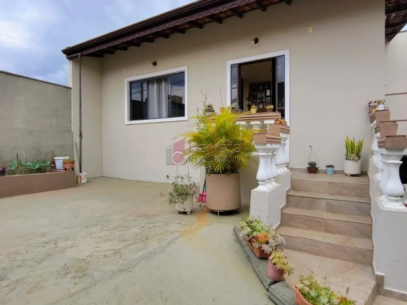 CASA À VENDA NO JARDIM TAMOIO EM JUNDIAÍ/SP