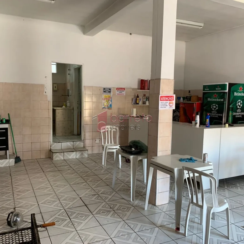 CASA PARA LOCAÇÃO E VENDA COM 03 QUARTOS NO JARDIM TARUMÃ JUNDIAÍ/SP