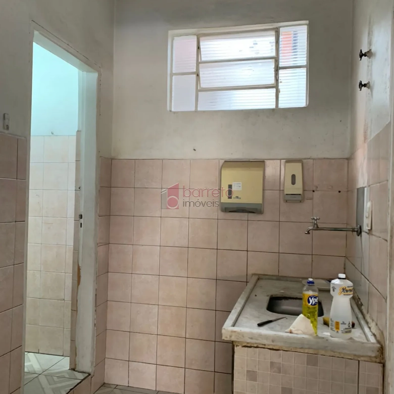 CASA PARA LOCAÇÃO E VENDA COM 03 QUARTOS NO JARDIM TARUMÃ JUNDIAÍ/SP