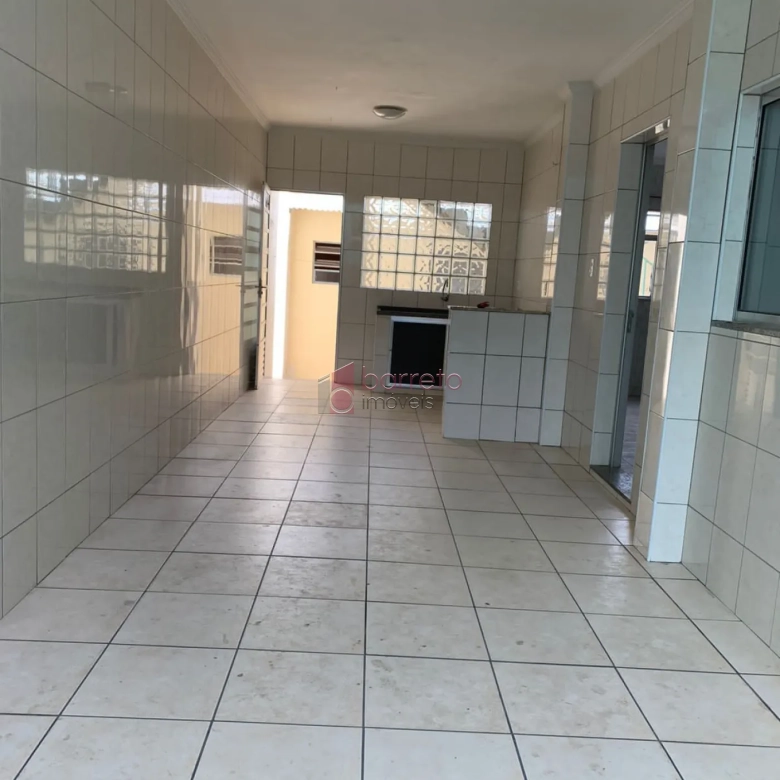 CASA PARA LOCAÇÃO E VENDA COM 03 QUARTOS NO JARDIM TARUMÃ JUNDIAÍ/SP