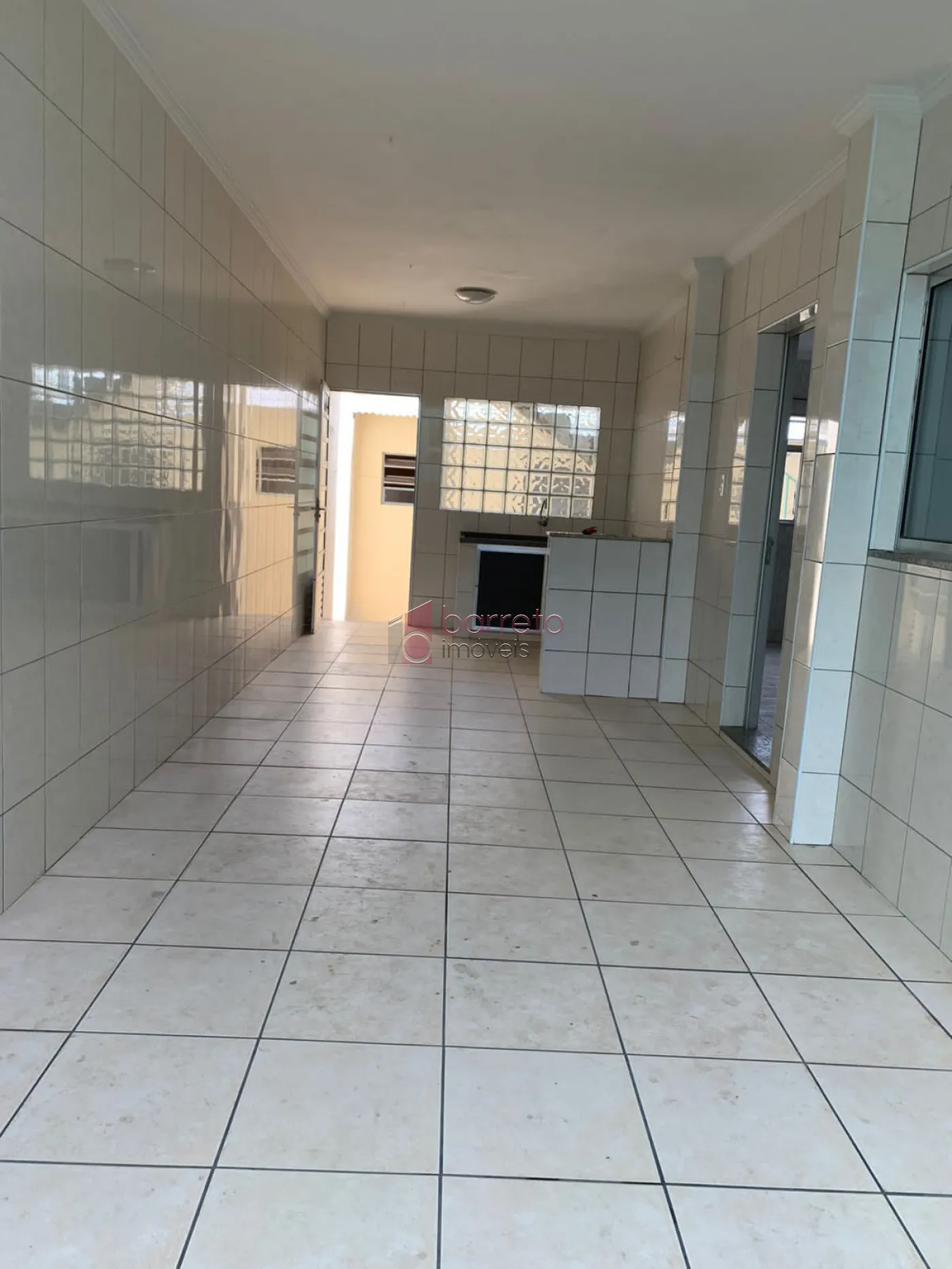 CASA PARA LOCAÇÃO E VENDA COM 03 QUARTOS NO JARDIM TARUMÃ JUNDIAÍ/SP